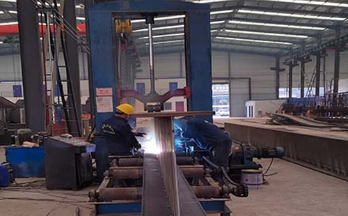 甘肃嘉峪关嘉峪关钢结构厂房建造前的准备工作